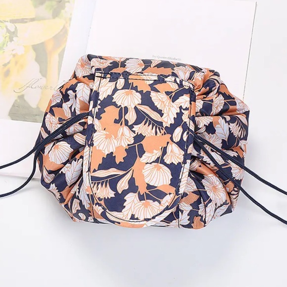 Drawstring cosmetic bag, NEW — choose design - Picture 7 of 8